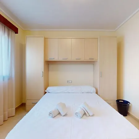 Apartment Quiet And Sunny With Swimming Pool